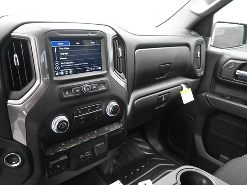 New 2026 GMC Sierra 1500 Pro w/ Pro Value Package image 18