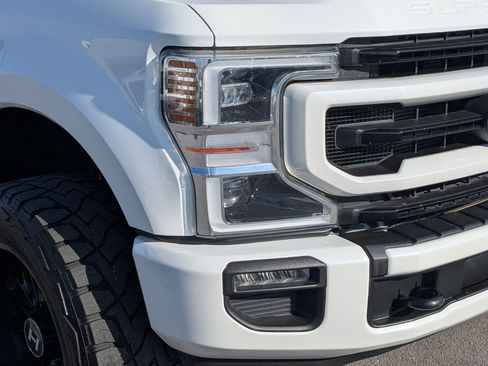Used 2022 Ford F350 Platinum image 11