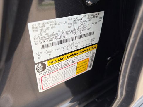 Used 2024 Ford Expedition Max Limited RWD image 15