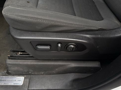 Used 2021 GMC Sierra 1500 Elevation image 11