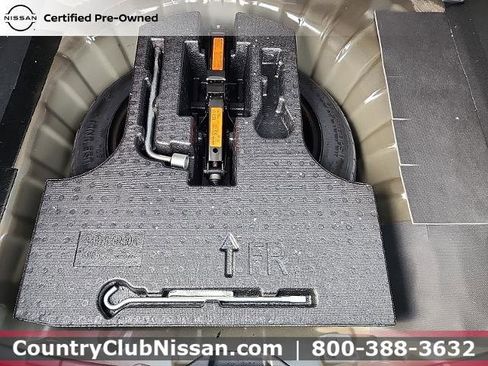 Certified 2024 Nissan Kicks SV image 26