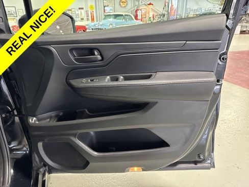 Used 2023 Honda Odyssey EX-L image 39