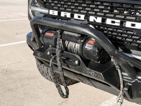 Used 2022 Ford Bronco Wildtrak image 46