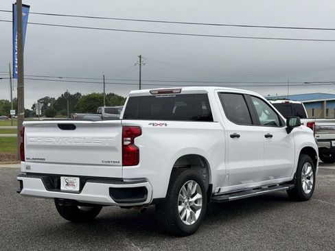 Used 2025 Chevrolet Silverado 1500 Custom AWD/4WD image 9