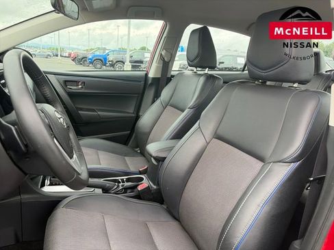 Used 2017 Toyota Corolla SE w/ Carpet Mat Package (TMS) FWD image 17