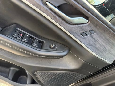 Used 2023 Jeep Grand Cherokee Limited RWD image 9