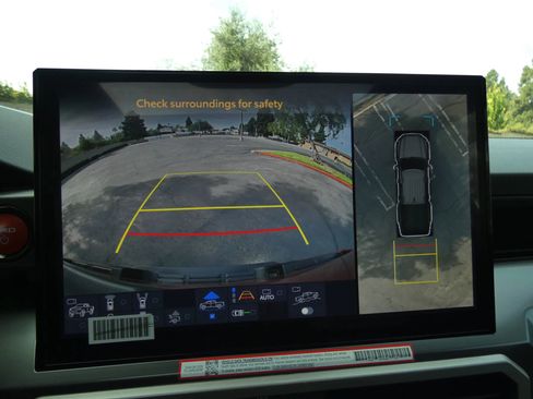 Used 2025 Toyota Tacoma TRD Off-Road w/ TRD Off Road Premium Package image 77