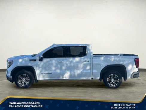 Certified 2024 GMC Sierra 1500 SLT AWD/4WD image 3