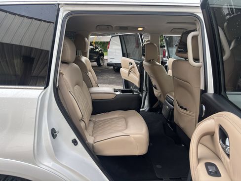 Used 2023 Nissan Armada Platinum w/ Captain's Chairs Package AWD/4WD image 18