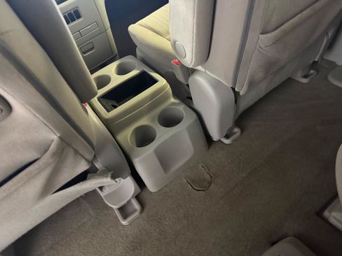 Used 2017 Nissan Quest SV FWD image 16