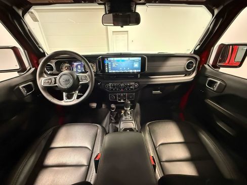Used 2024 Jeep Wrangler Unlimited Sahara w/ Safety Group AWD/4WD image 66