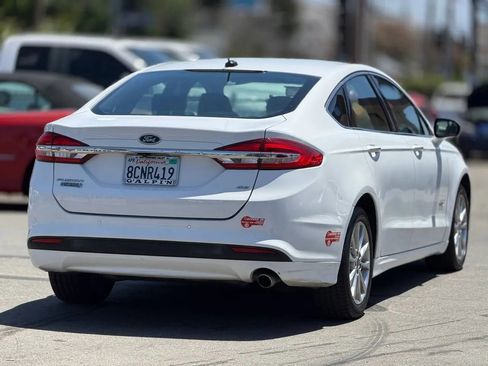 Used 2018 Ford Fusion Energi SE FWD image 16