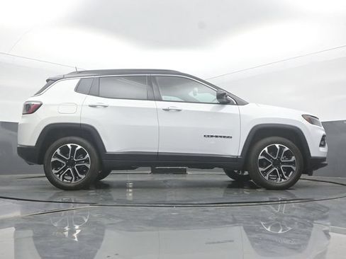 Used 2022 Jeep Compass Limited AWD/4WD image 50