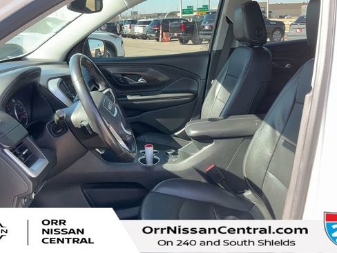 Used 2022 GMC Terrain SLT FWD image 17