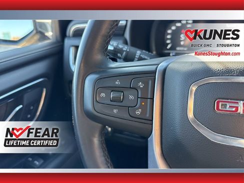 Used 2023 GMC Yukon XL SLT w/ SLT Premium Package AWD/4WD image 29