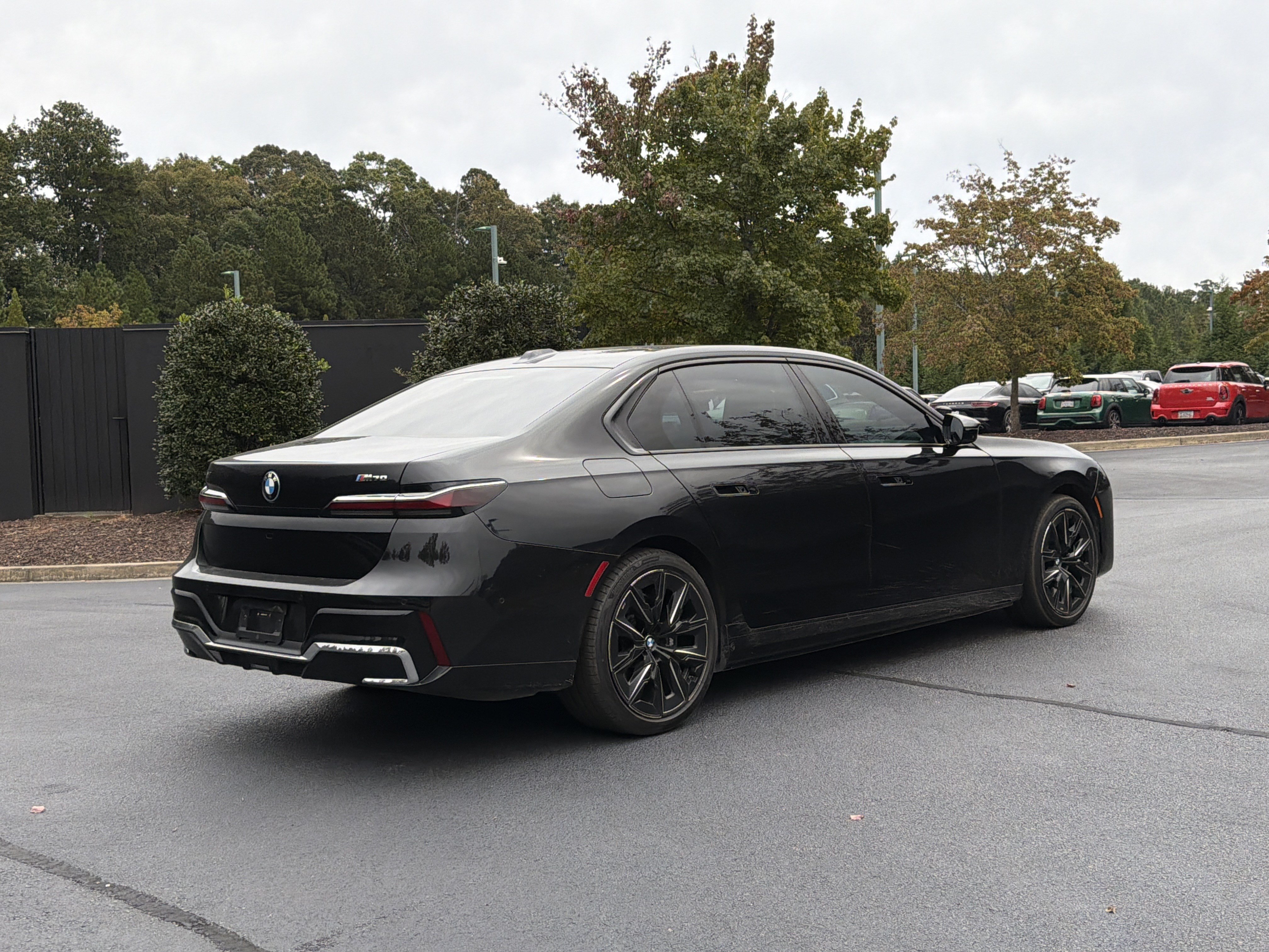 Used 2024 BMW i7 M70 AWD/4WD image 3