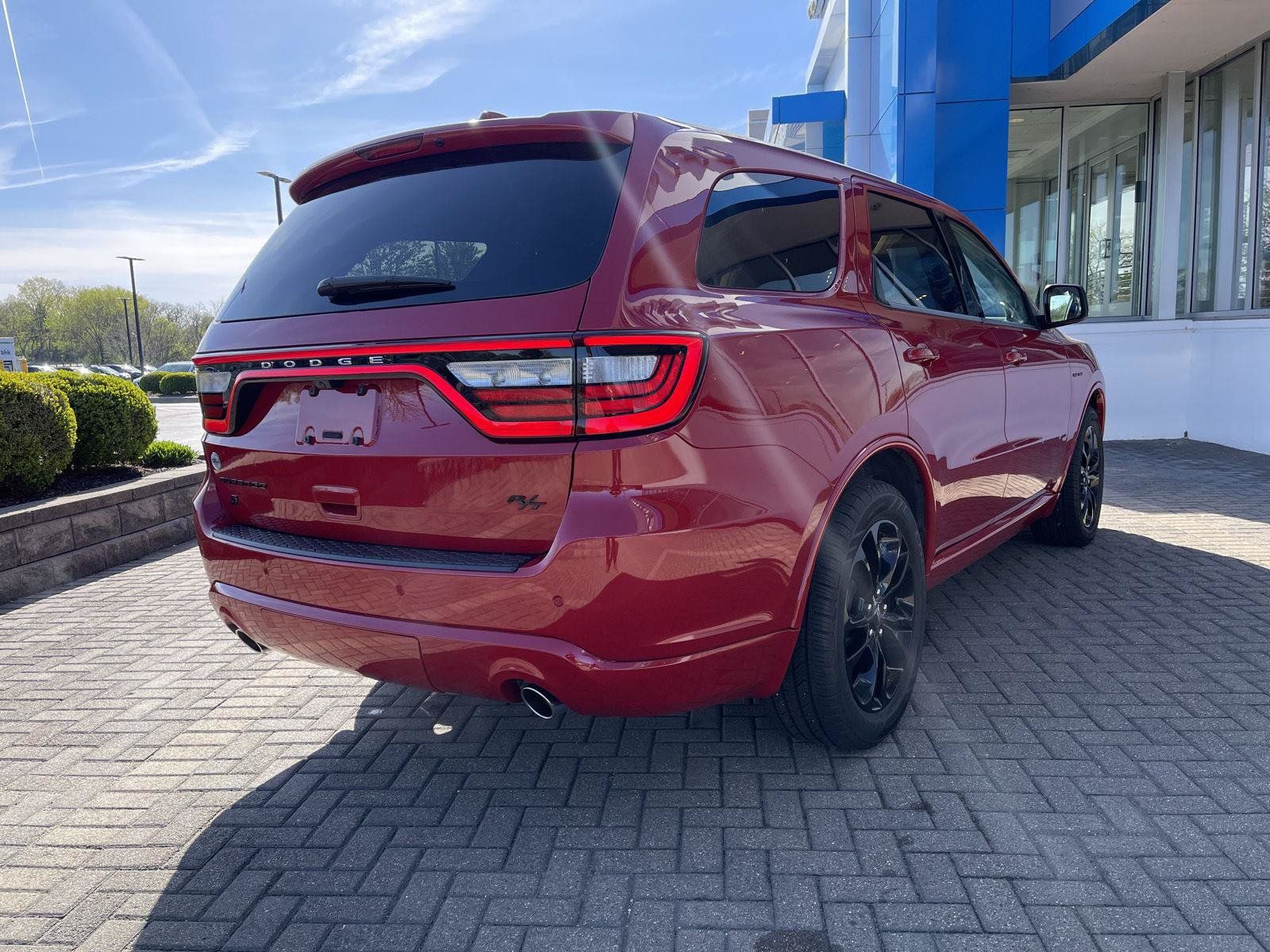 Used 2020 Dodge Durango R/T w/ Blacktop Package AWD/4WD image 5