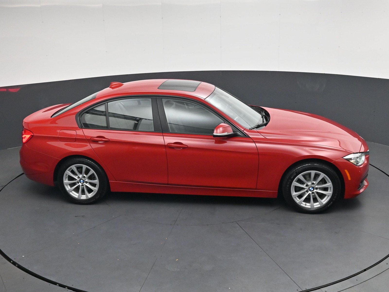 Used 2018 BMW 320i Sedan w/ Convenience Package RWD image 20