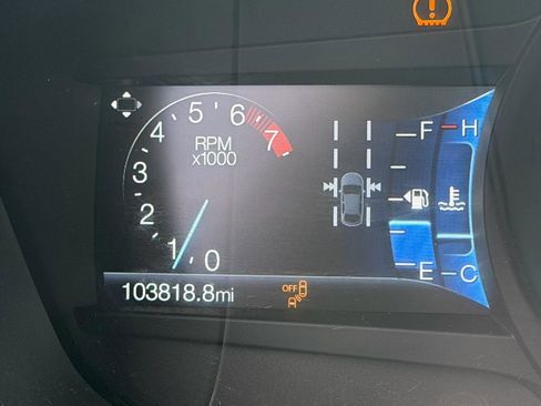 Used 2020 Ford Fusion SE FWD image 9