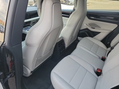 New 2026 Porsche Macan Electric image 20