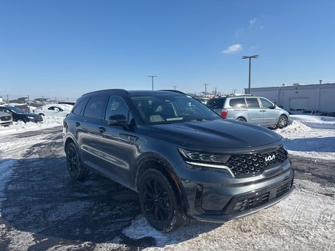 Certified 2022 Kia Sorento SX image 1