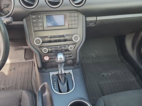 Used 2019 Ford Mustang Coupe RWD image 15