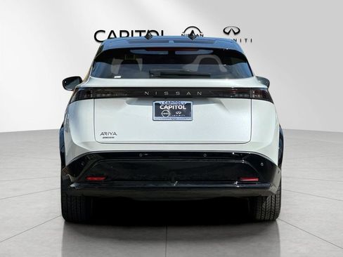 Used 2023 Nissan Ariya FWD image 4