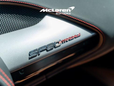 Used 2022 Ferrari SF90 Stradale AWD/4WD image 18