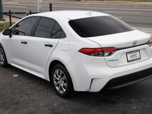 Used 2024 Toyota Corolla LE FWD image 8