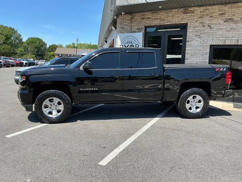 Used 2018 Chevrolet Silverado 1500 LT w/ All Star Edition AWD/4WD image 2