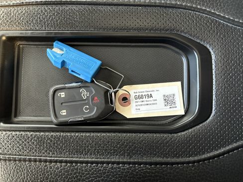 Used 2021 GMC Sierra 1500 Denali image 23