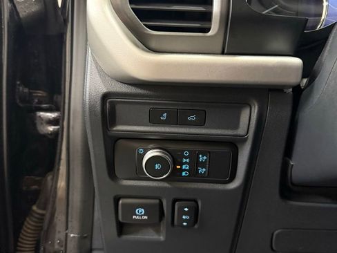 Used 2022 Ford Expedition XLT AWD/4WD image 8