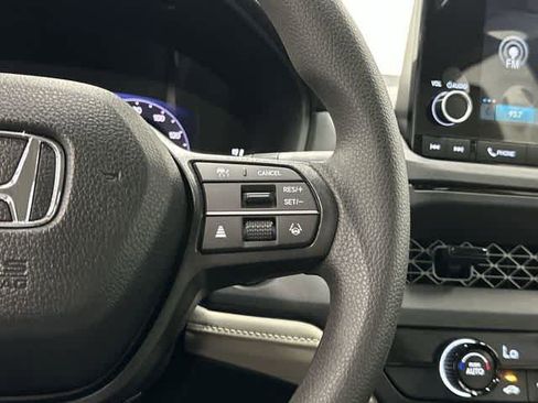 Certified 2025 Honda Accord LX image 18