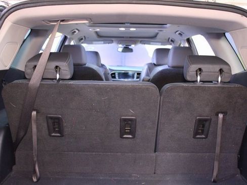 Used 2020 Buick Enclave Essence image 17