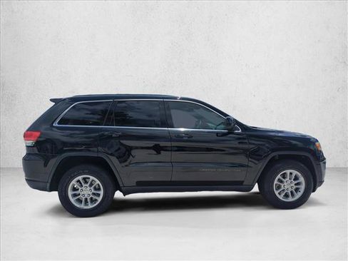 Used 2019 Jeep Grand Cherokee Laredo RWD image 4