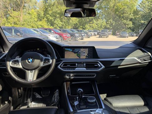 Used 2021 BMW X5 M50i w/ Dynamic Handling Package AWD/4WD image 35
