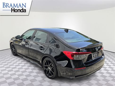 Used 2024 Honda Civic Sport image 4