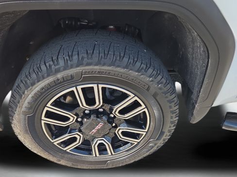 Certified 2022 GMC Sierra 2500 AT4 w/ Gooseneck/5TH Wheel Package AWD/4WD image 29