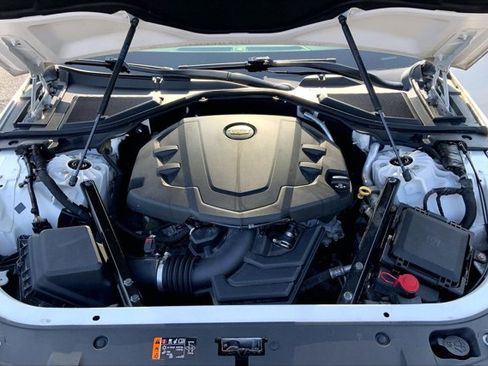 Used 2017 Cadillac CT6 3.6 AWD image 9