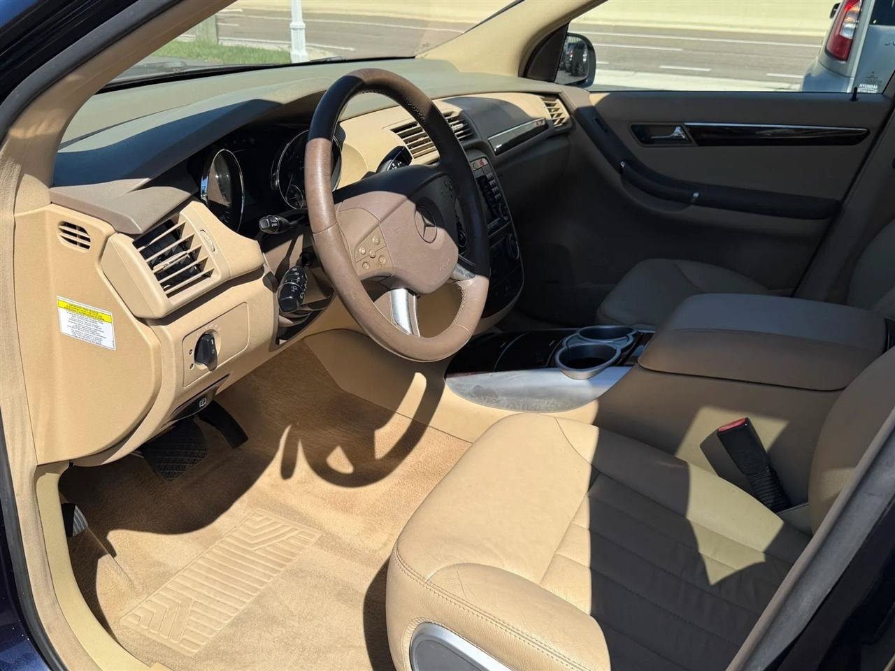 Used 2007 Mercedes-Benz R 320 CDI 4MATIC image 15
