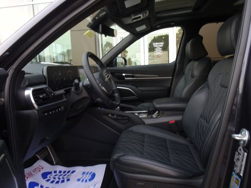 Used 2025 Kia Telluride SX Prestige X-Line AWD/4WD image 8