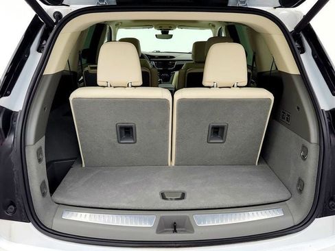 Used 2024 Cadillac XT6 Premium Luxury w/ Technology Package image 24