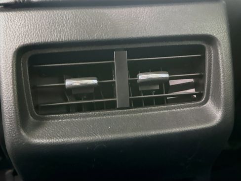 Used 2024 Ford Edge SEL image 26