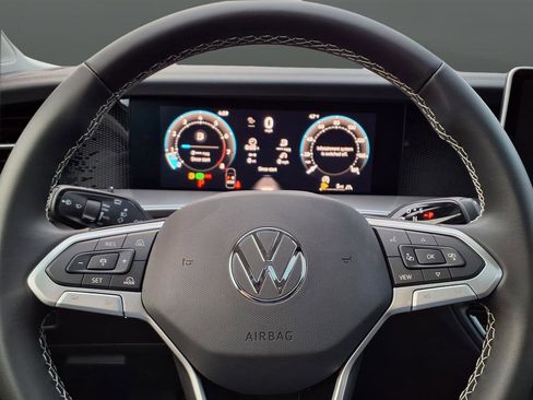 New 2026 Volkswagen Tiguan SE image 36