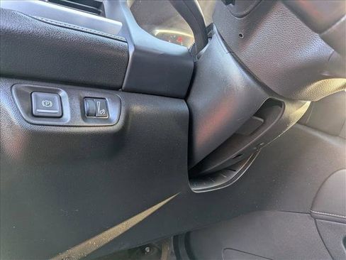 Used 2020 GMC Acadia SLE w/ Driver Convenience Package image 16