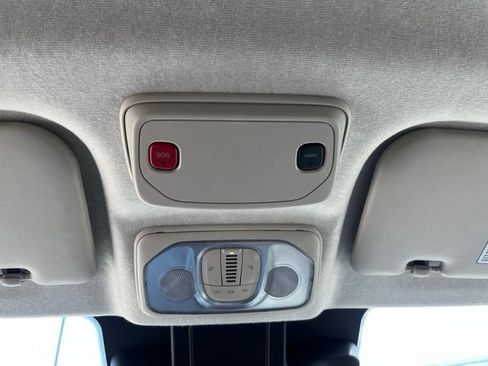 Used 2025 RAM ProMaster 2500 w/ U-Haul Equipment Group FWD image 32