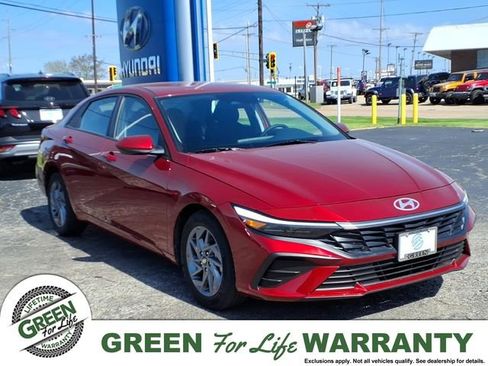 Certified 2024 Hyundai Elantra SEL image 1