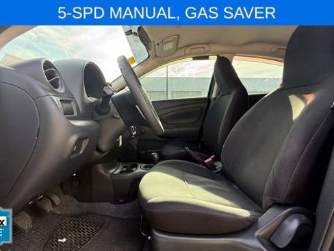 Used 2015 Nissan Versa S FWD image 10