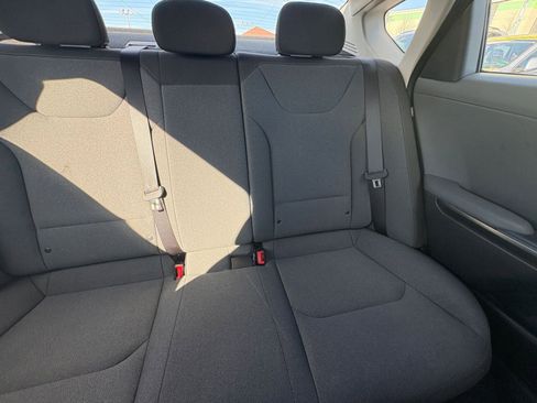 Used 2025 Kia K4 LXS image 36