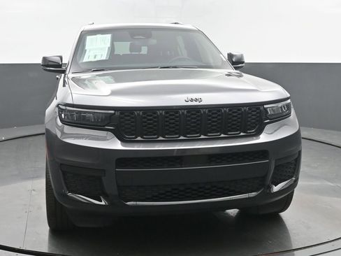 Used 2023 Jeep Grand Cherokee L Laredo AWD/4WD image 8